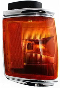 Set Of 2 Front Corner Light Assembly With Chrome Trim Left Driver & Right Passenger Side Direct Replacement Compatible With 1987-1988 Toyota Pickup TO2521119 TO2520117