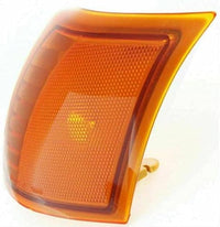 Set Of 2 Front Marker Lamp Lens And Housing Left Driver & Right Passenger Side Direct Replacement Compatible With 2002-2005 Saturn Vue GM2551188 GM2550188 22700025 22700024