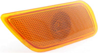 Front Marker Lamp Assembly Right Passenger Side Direct Replacement Compatible With 2000-2005 Ford Focus FO2551134 2S4Z15A201AB