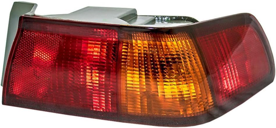 Rear Tail Light Right Passenger Side Direct Replacement Compatible With 1997-1999 Toyota Camry TO2801124 81551AA010