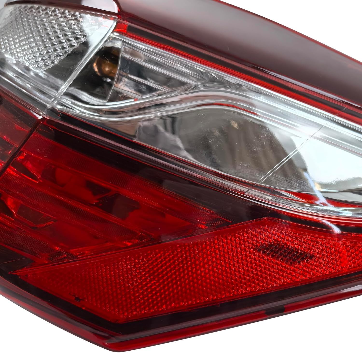 Rear Tail Light Outer Assembly Left Driver Side Direct Replacement Compatible With 2016-2017 Honda Accord HO2804108 33550T2AA21