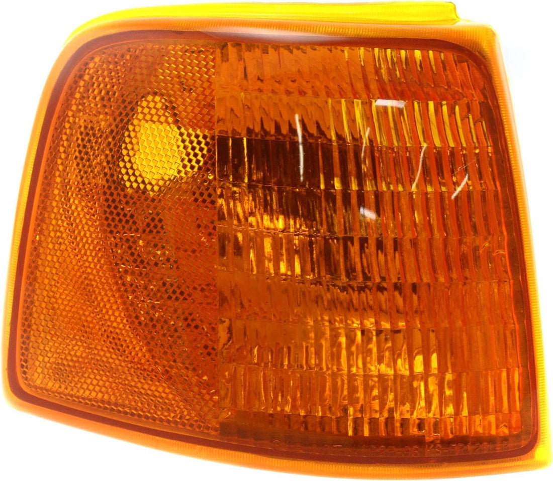 Front Corner Light Right Passenger Side Direct Replacement Compatible With 1993-1997 Ford Ranger FO2521116 F37Z13200B